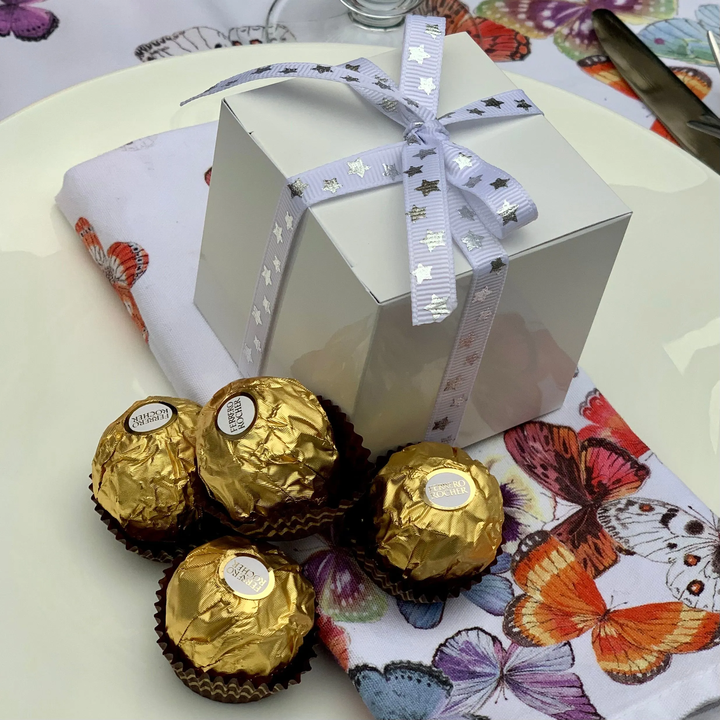 Cube Chocolate Box - White 70mm