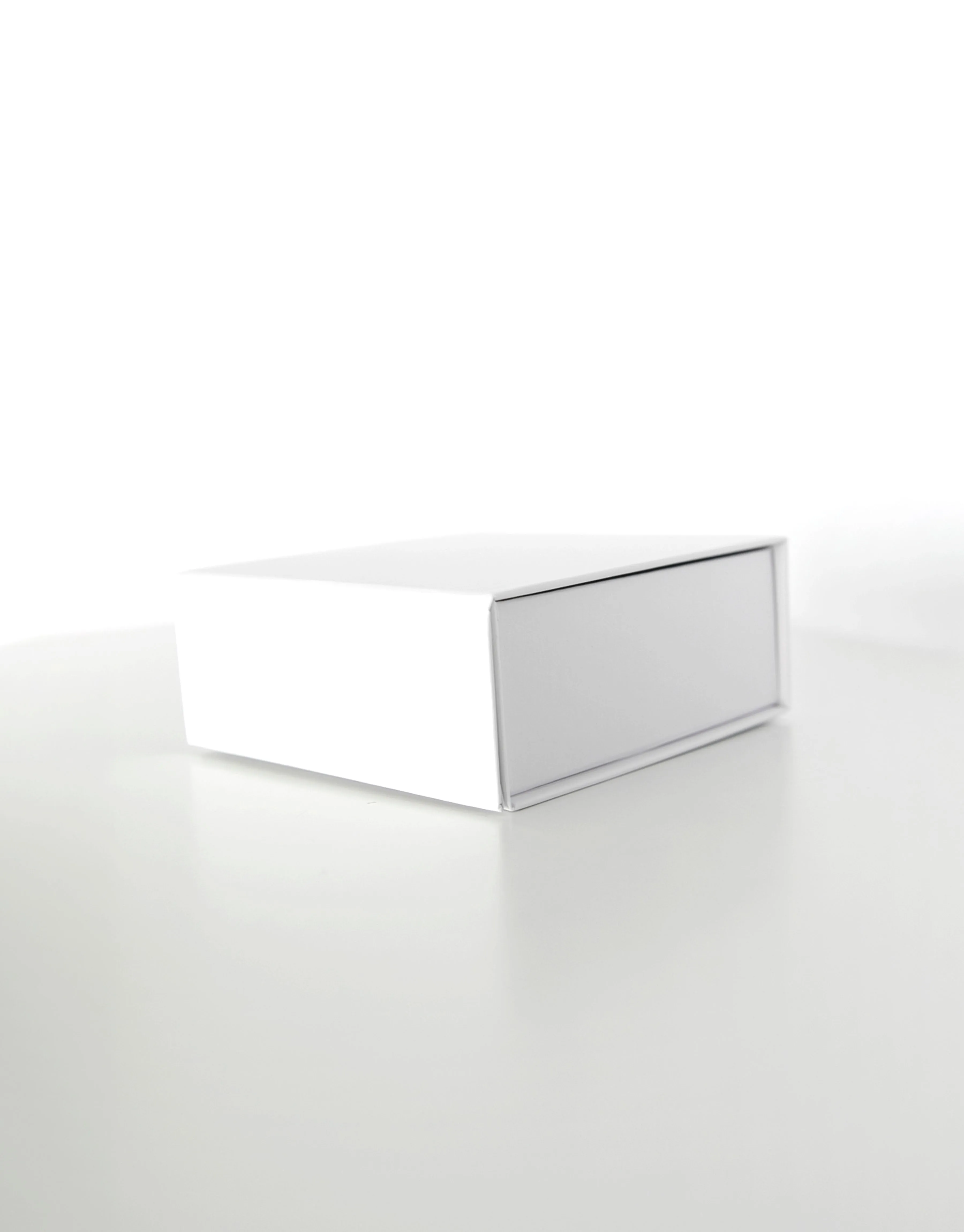 Pearlescent Petite Magnetic Gift Boxes - Personalised A-Z Letters
